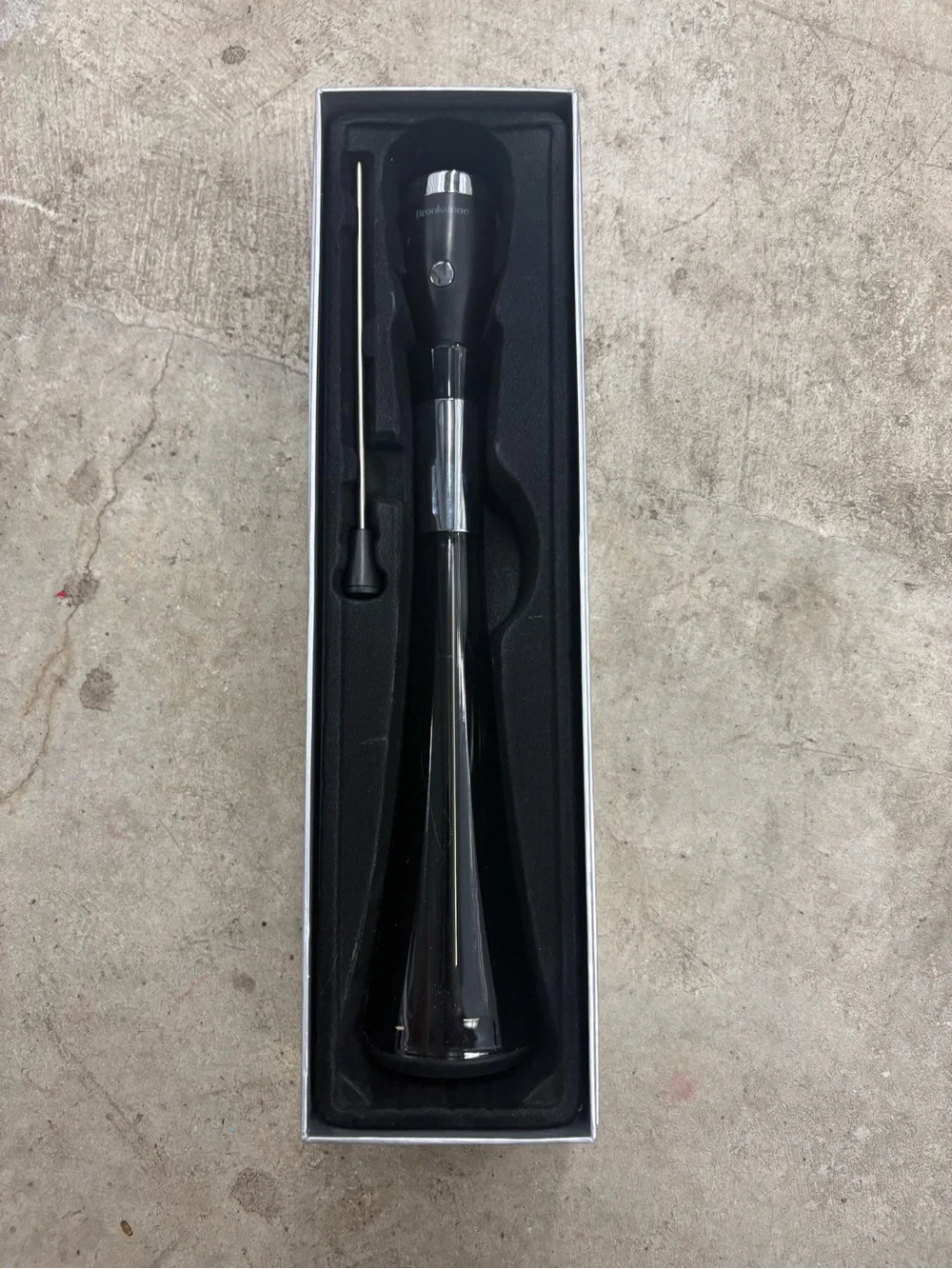 Brookstone Aero Full Bottle Wine Aerator Pourer Black/Silver Plastic/Metal